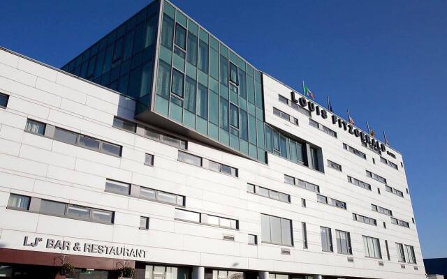 Louis Fitzgerald Hotel вид на фасад