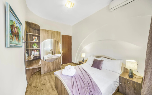 Stay Inn on Aram street