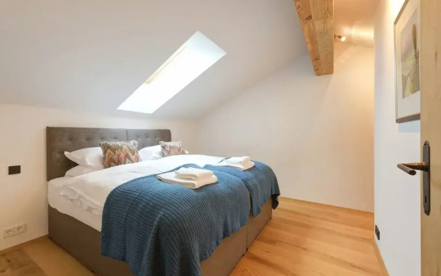 Chalet Silver Fox