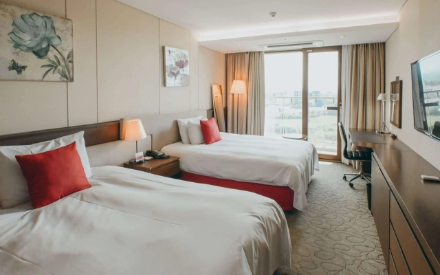 Ramada Jeju Hamdeok
