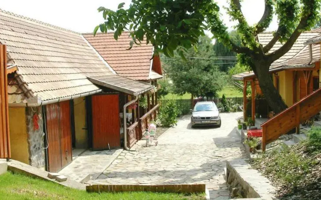 Malom Udvar