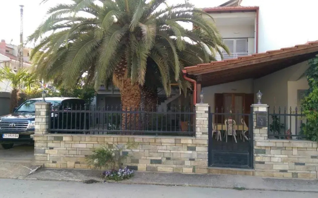 Militsa Apartments