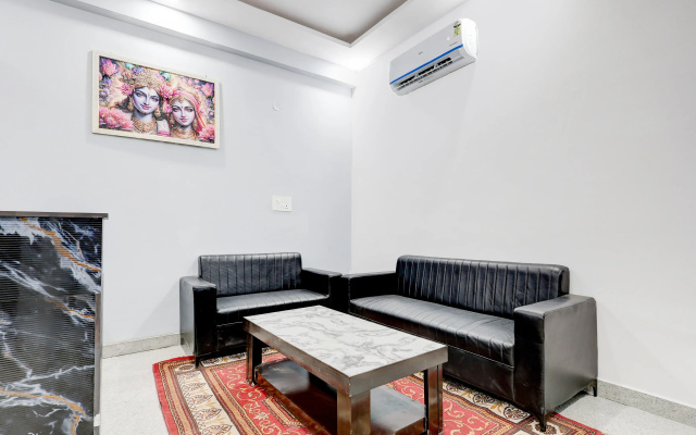 Super Townhouse Jhilmil Metro Station Formerly Legacy Residency