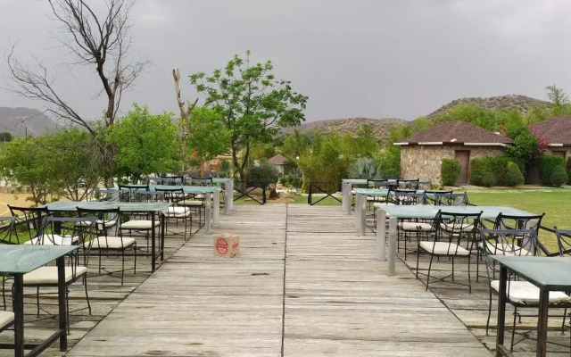 Grassfield Valley Resort
