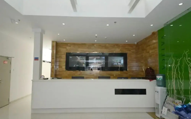 Vatica Tianjin Five Avenues Foreign College Hotel