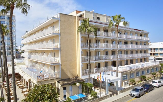 universal hotel bikini cala millor mallorca