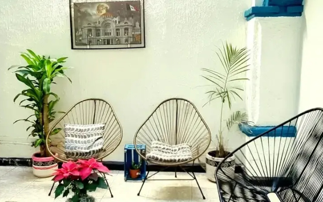 HoM Balderas - Hostel