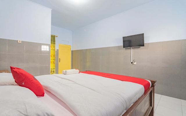 RedDoorz Syariah @ Tambak Mekar Street Subang
