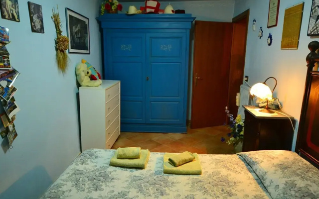 Cozy Holiday Home with a Jacuzzi in Montopoli