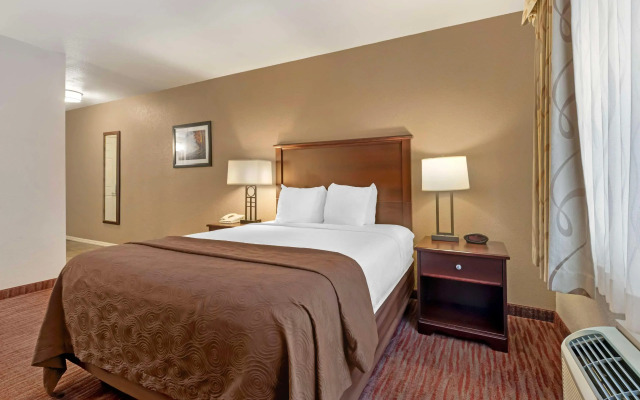 Best Western Plus Concord Inn