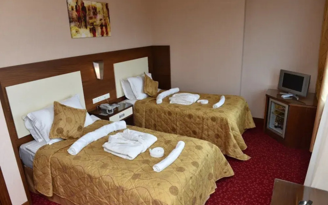 Ozgobek Ronesans Hotel De Luxe
