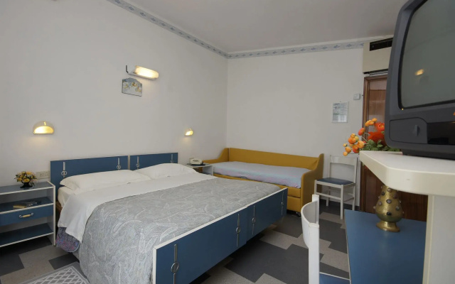 Victory Hotel