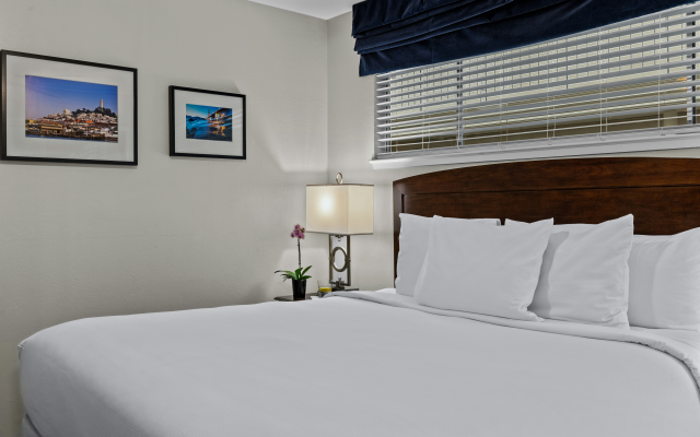 Suites At Fishermans Wharf