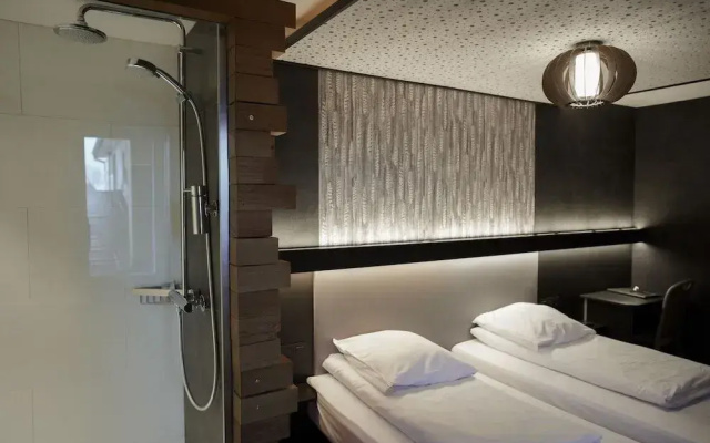 RAVEL Hotel Cyrano