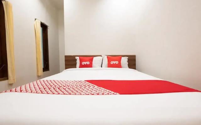 Royal Senggigi Hotel by OYO Rooms