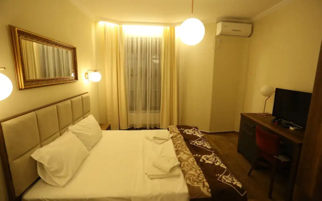 Hotel Edi Imperial