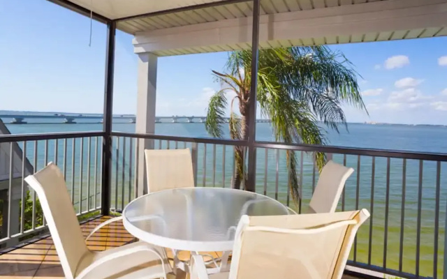 Mariner Point 1083