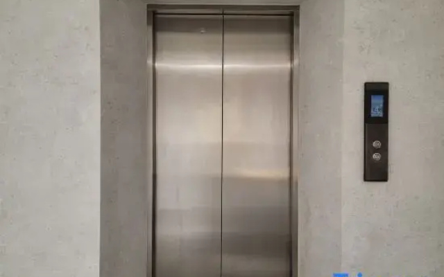 Q Space Sathorn - Narathiwas 18