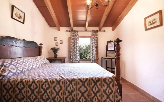 Villa - 5 Bedrooms with Pool - 103159