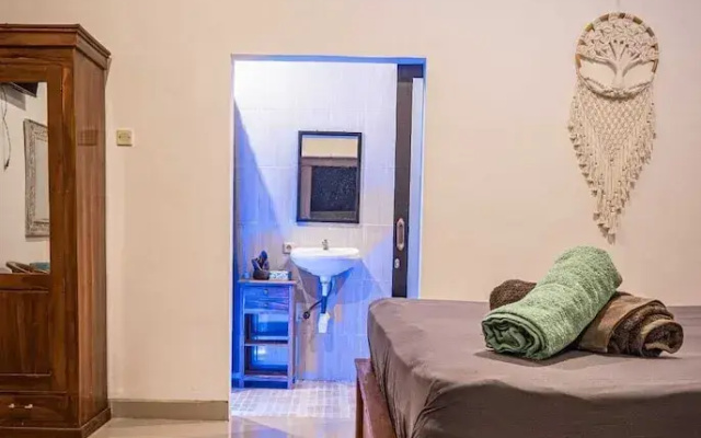 Deni Guesthouse