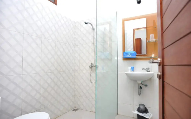 Airy Kuta Bakung Sari Gang Biduri 6 Bali