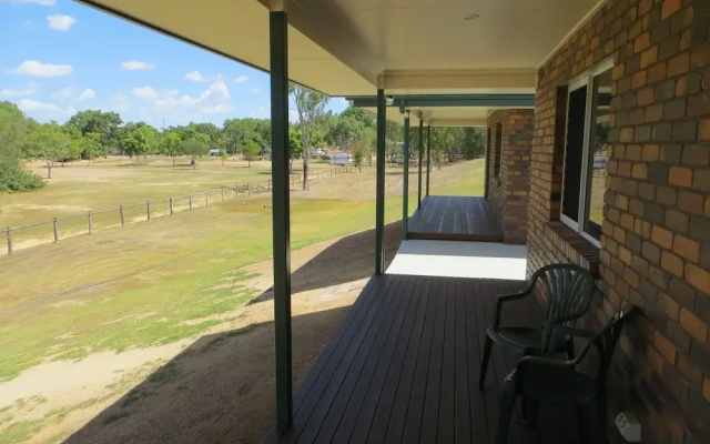 Heritage Lodge Motel