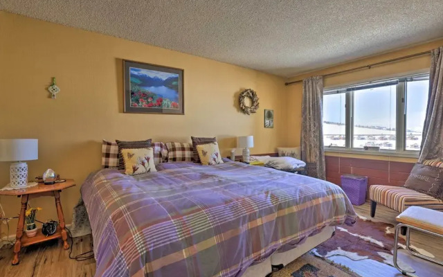 Cozy Ski-in/ski-out Granby Condo w/ Balcony!
