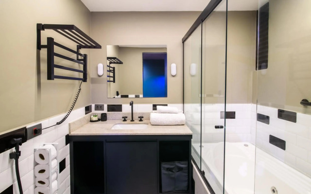 Apto Londrina Flat Hotel 1003, jacuzzi, 43 m2.