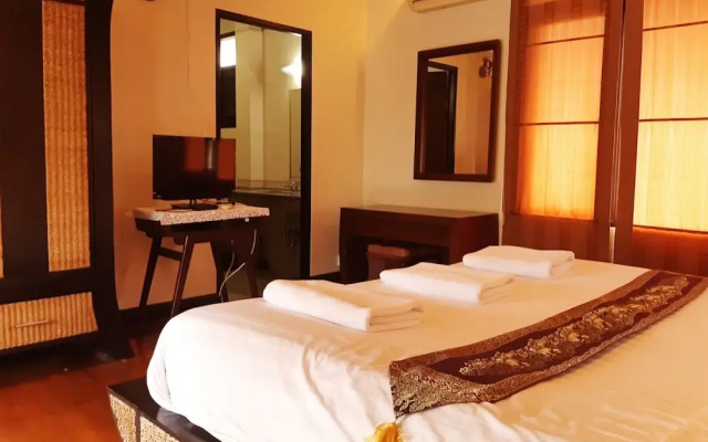 Punnapha Pool Villa Pattaya
