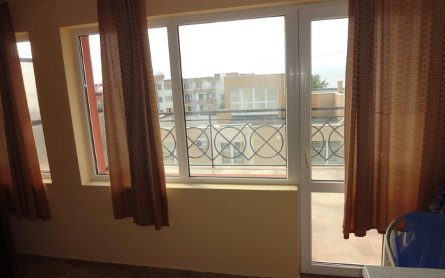 Apartment Lazur