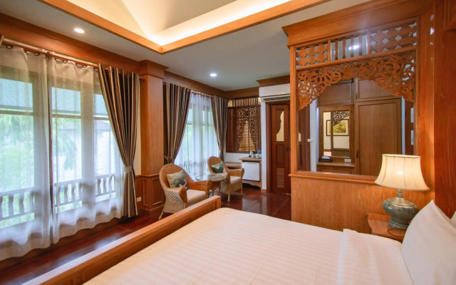 Rich Garden House Hotel