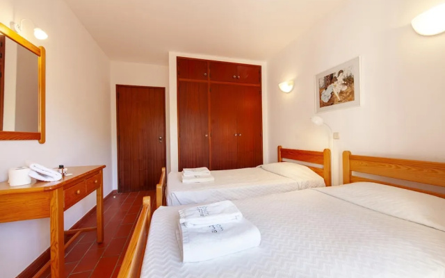 N 04 - Bedroom 4 in Amaro Sight Guesthouse