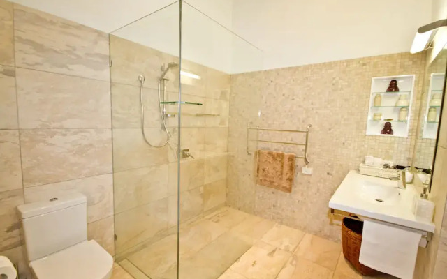 Brisbane Milton Bed and Breakfast