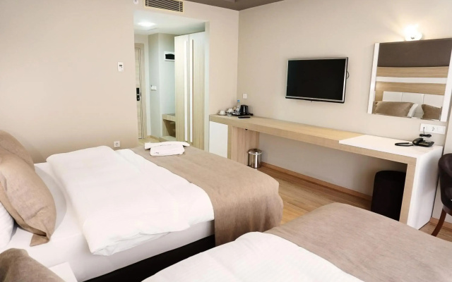 Arus Hotel