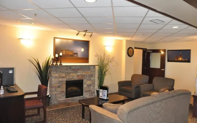 Prairie Moon Inn & Suites Unity
