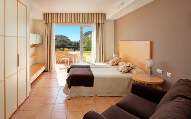 Elviria Hills Living