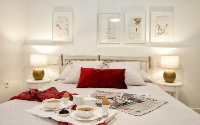Granada Deluxe Apartments