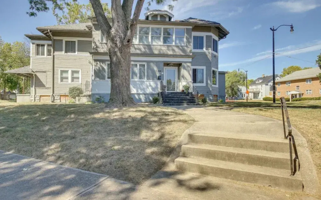 Jetted Tub: Dayton Condo, 2 Mi to Oregon District