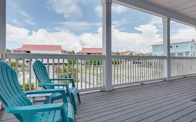 Southern Charm 4 Bedroom Home by Redawning