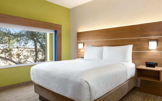 Holiday Inn Express Hotel & Suites Mission-McAllen Area by IHG