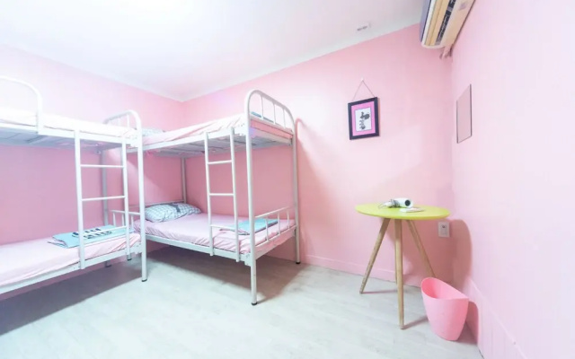 Sounlin Guesthouse - Caters to Women