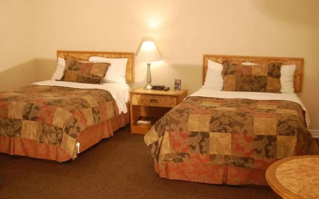 Barons Motor Inn