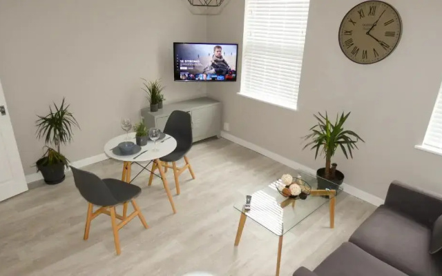 11B Castle Street Serviced Apartments