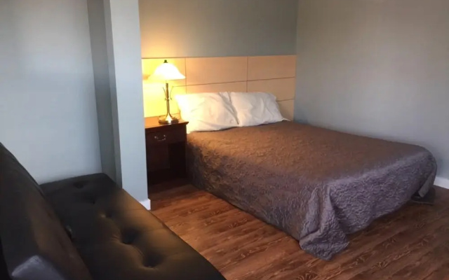 Peace River Inn & Suites