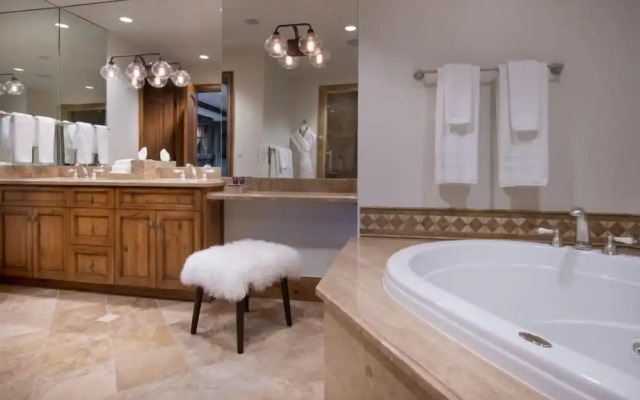 Bachelor Gulch Ritz-carlton 1 Bedroom Mountain Residence With Ski in, Ski out Access, Hot Tub, and Full Service Spa