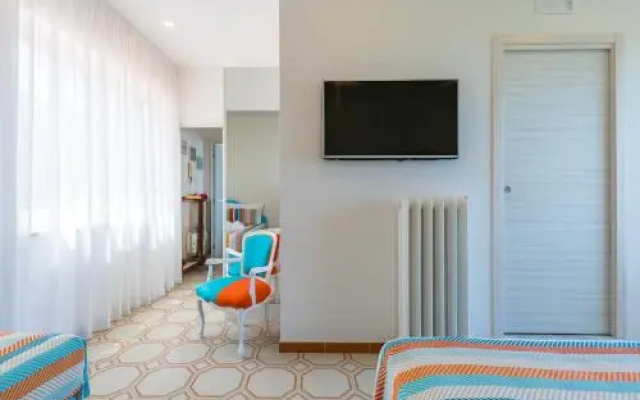Villa Sorrento Flats