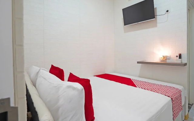 OYO Life 91727 Luxury Homestay Sidoarjo