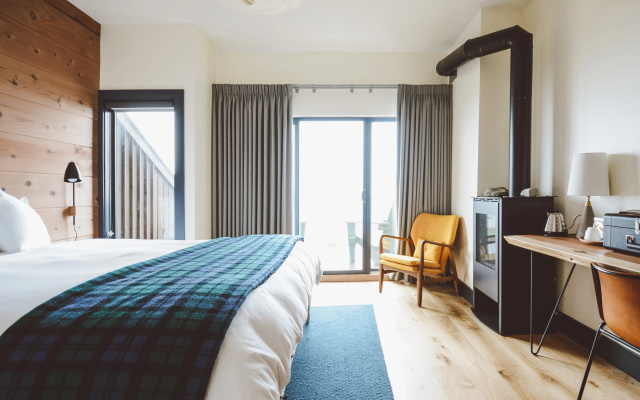 Timber Cove Resort