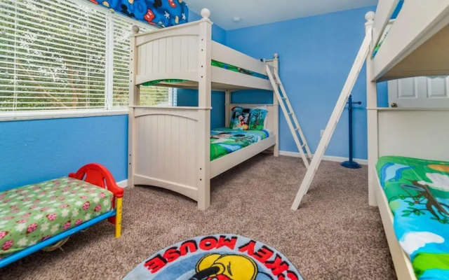 2709 Manesty Lane