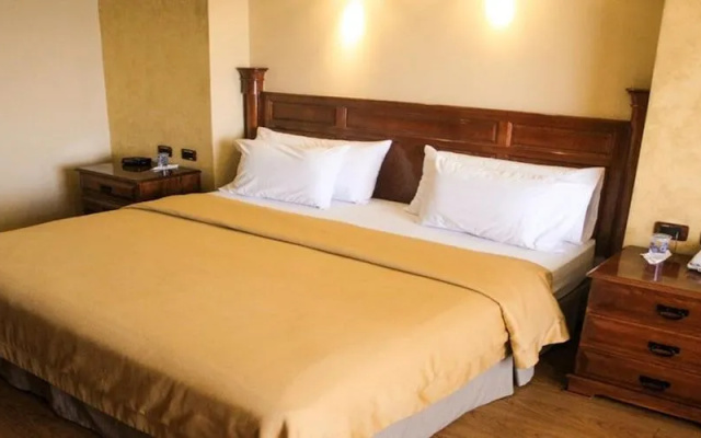 Hotel Ruinas Resort